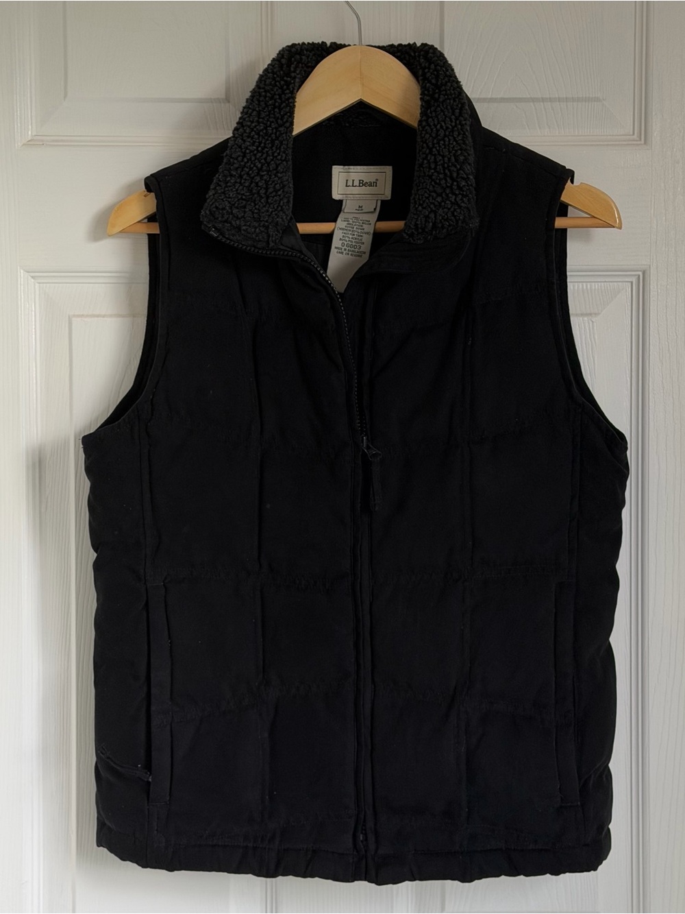 L.L. Bean Black Sherpa Collar Quilted Puffer Vest